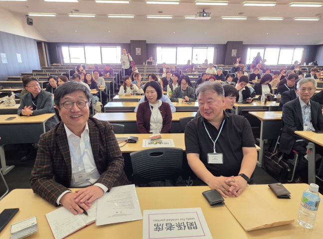 Inha University’s Center of International Studies Discusses the Potential of Global Korean Studies in Kyoto, Japan                                 썸네일